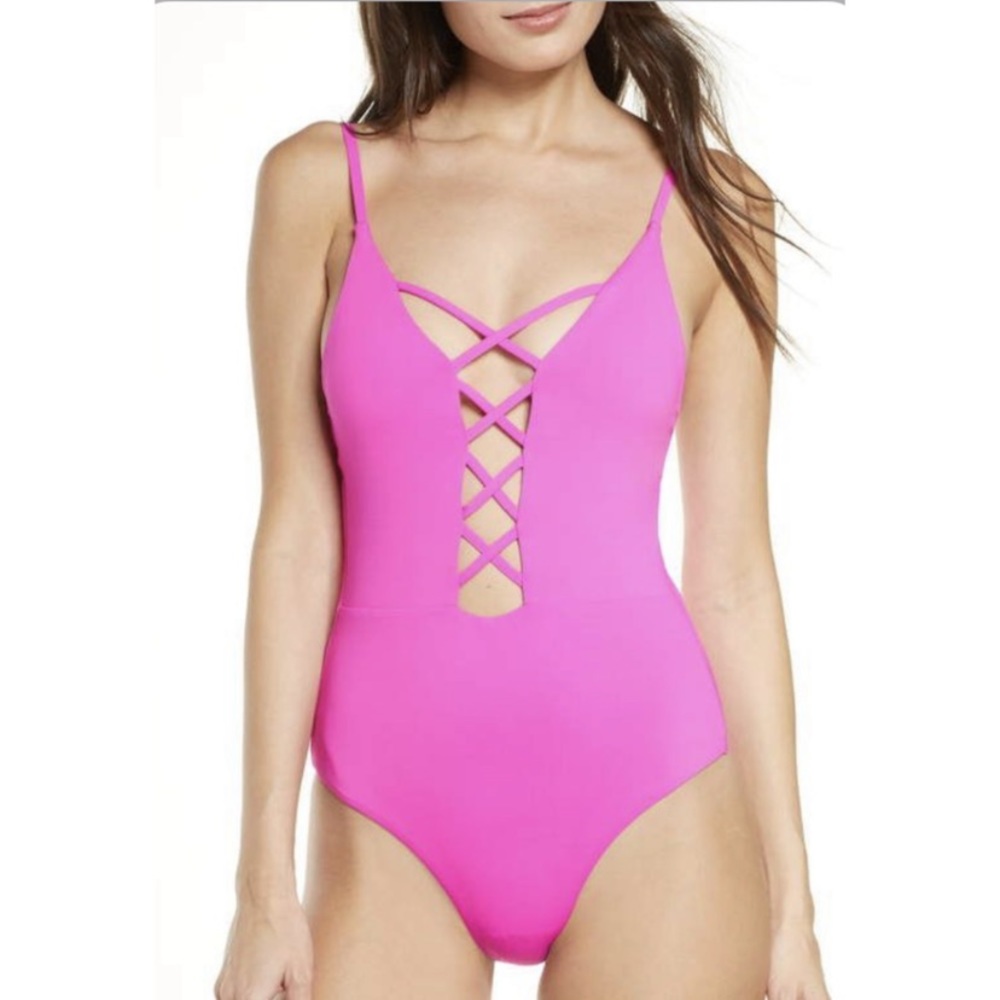 NWT🌼BRAND NEW DIPPIN DAISYS one piece